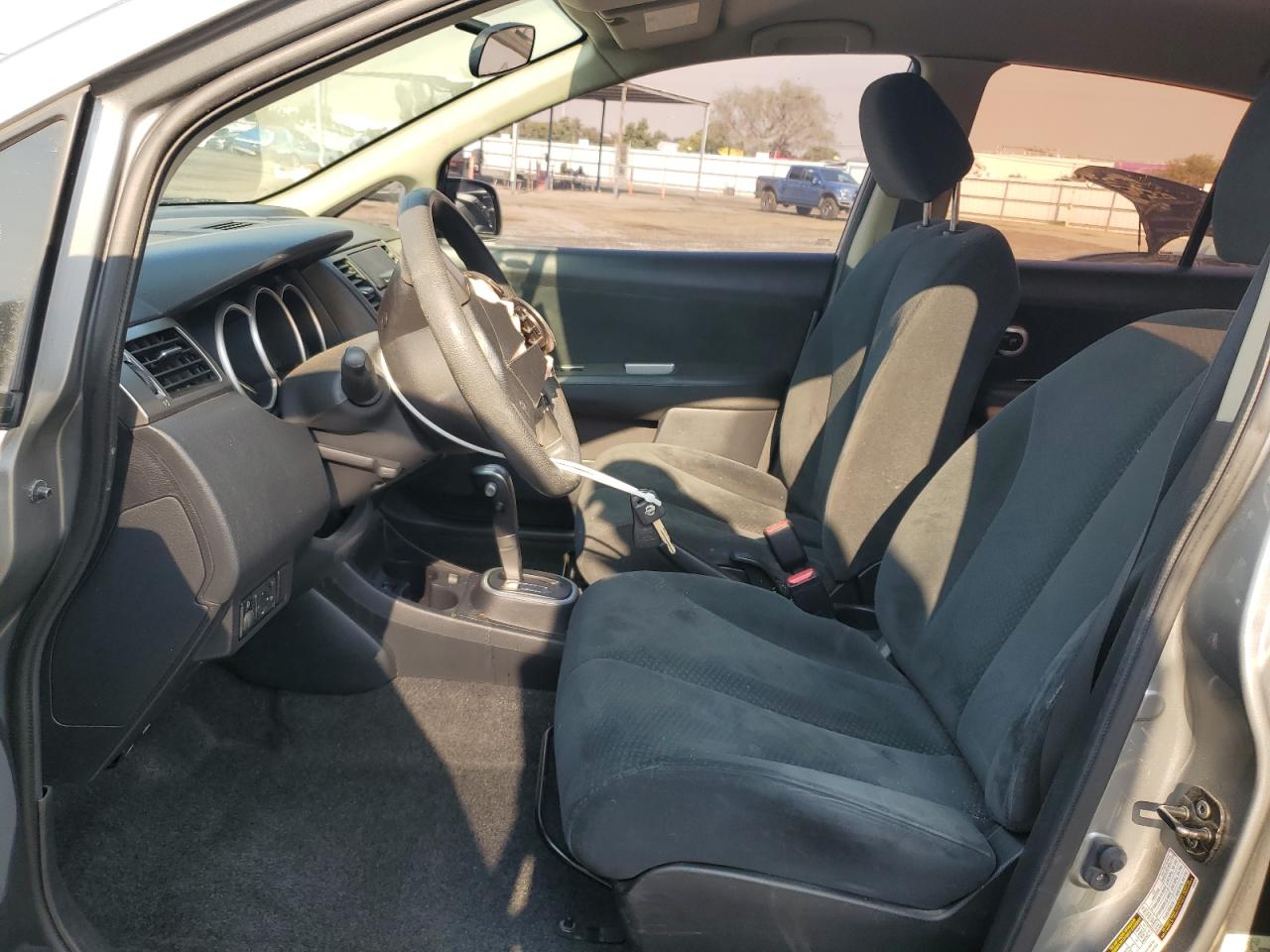 2011 Nissan Versa - Image 7