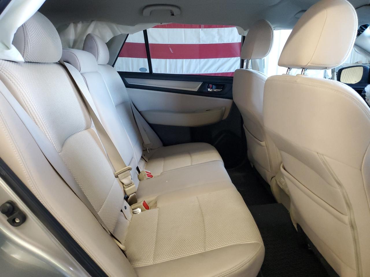 2018 Subaru Outback - Image 11