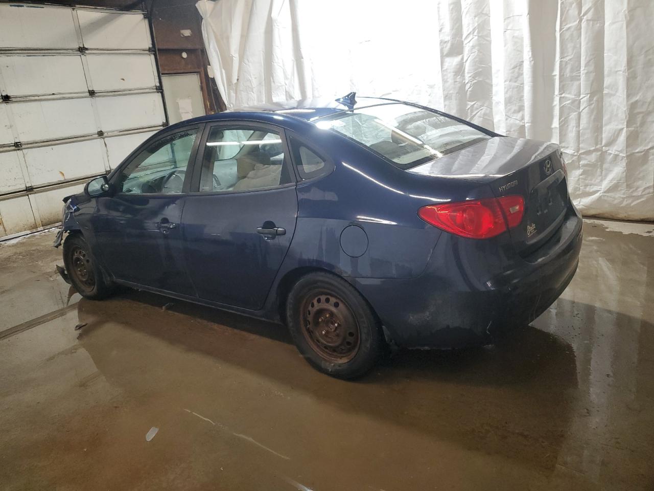 2009 Hyundai Elantra - Image 2