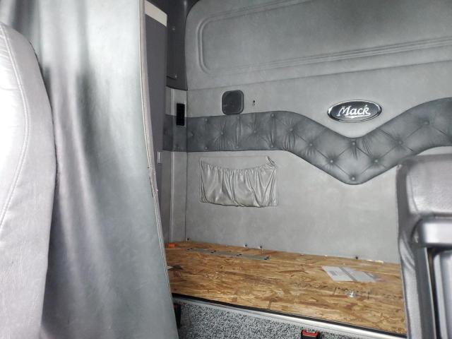 2015 MACK 600 CXU600
