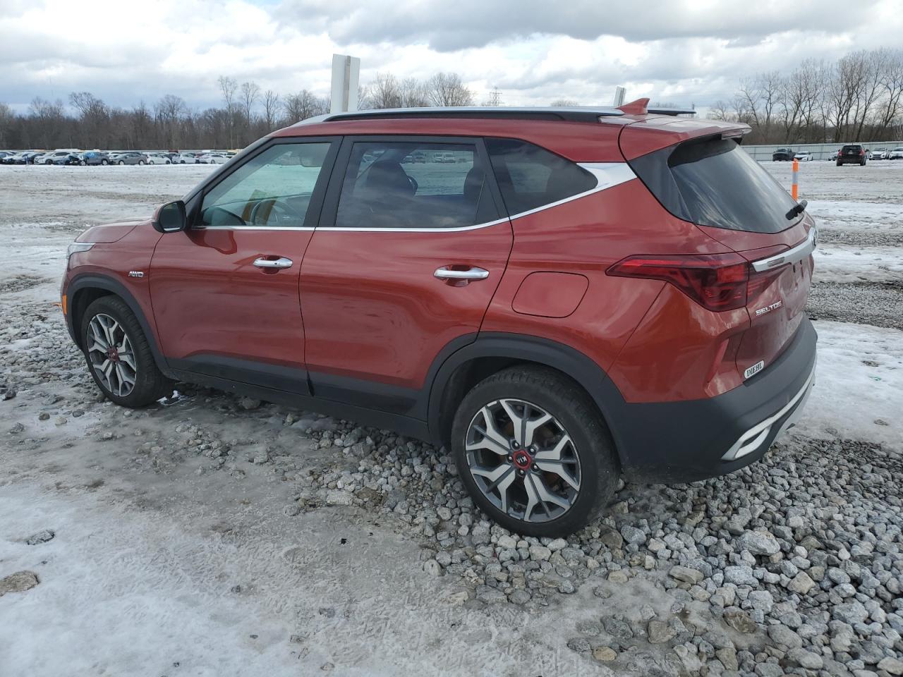 2021 Kia Seltos - Image 2