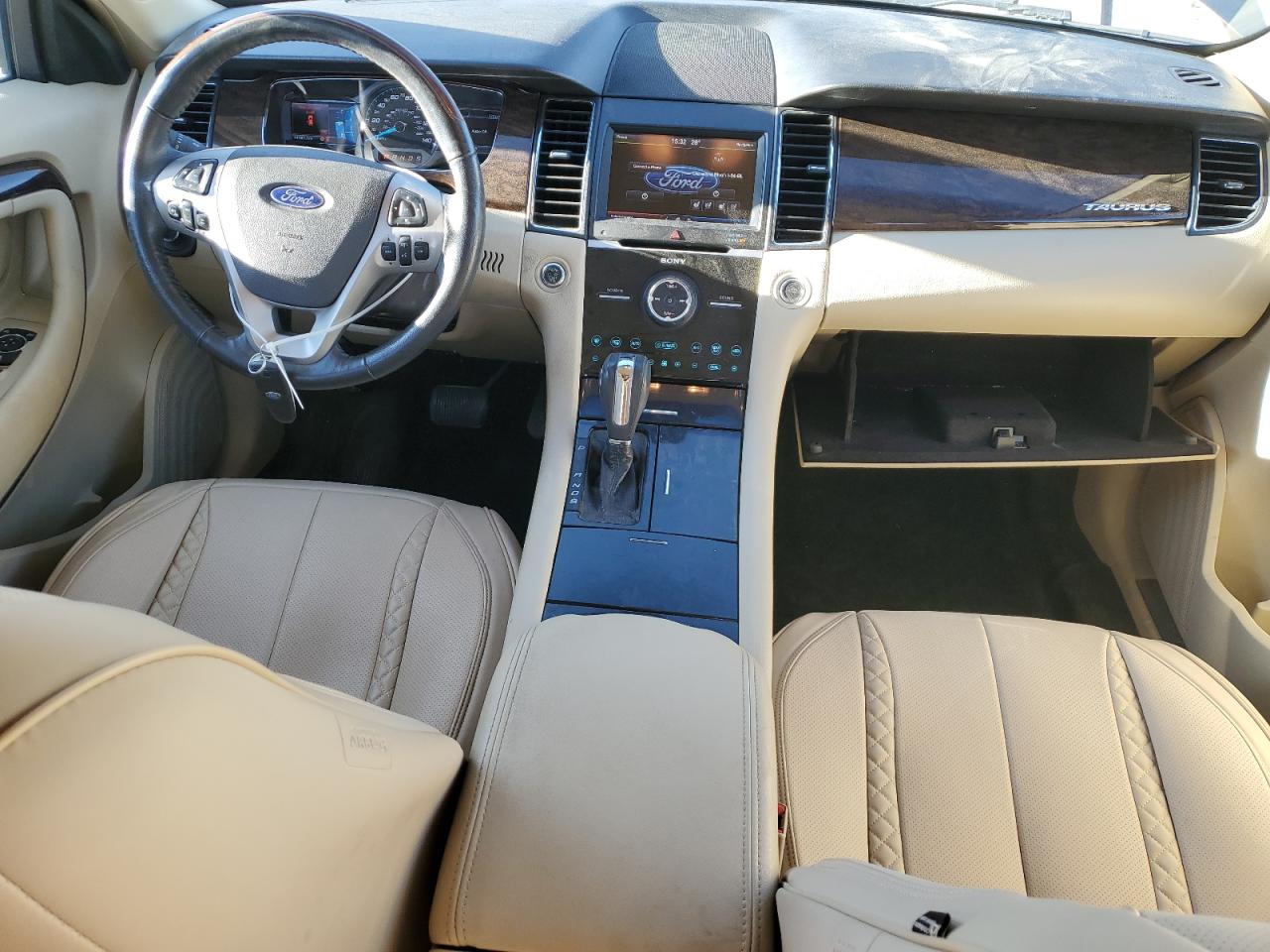 2013 Ford Taurus - Image 8