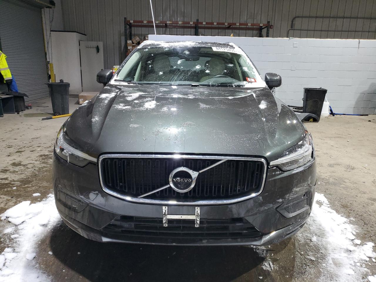 2021 Volvo XC60 - Image 5