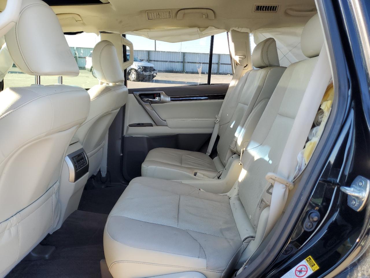 2018 Lexus GX - Image 12