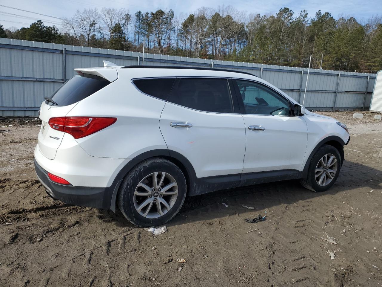 2015 Hyundai Santa Fe - Image 3