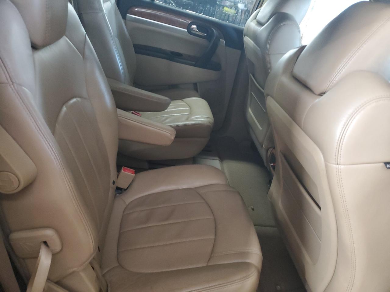 2009 Buick Enclave - Image 11