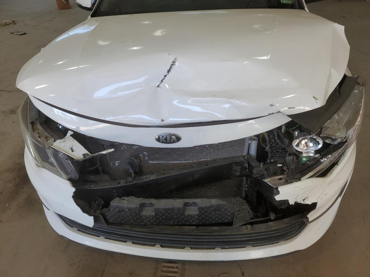 2018 Kia Optima - Image 13