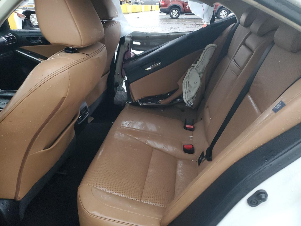 2015 Lexus IS - Image 10