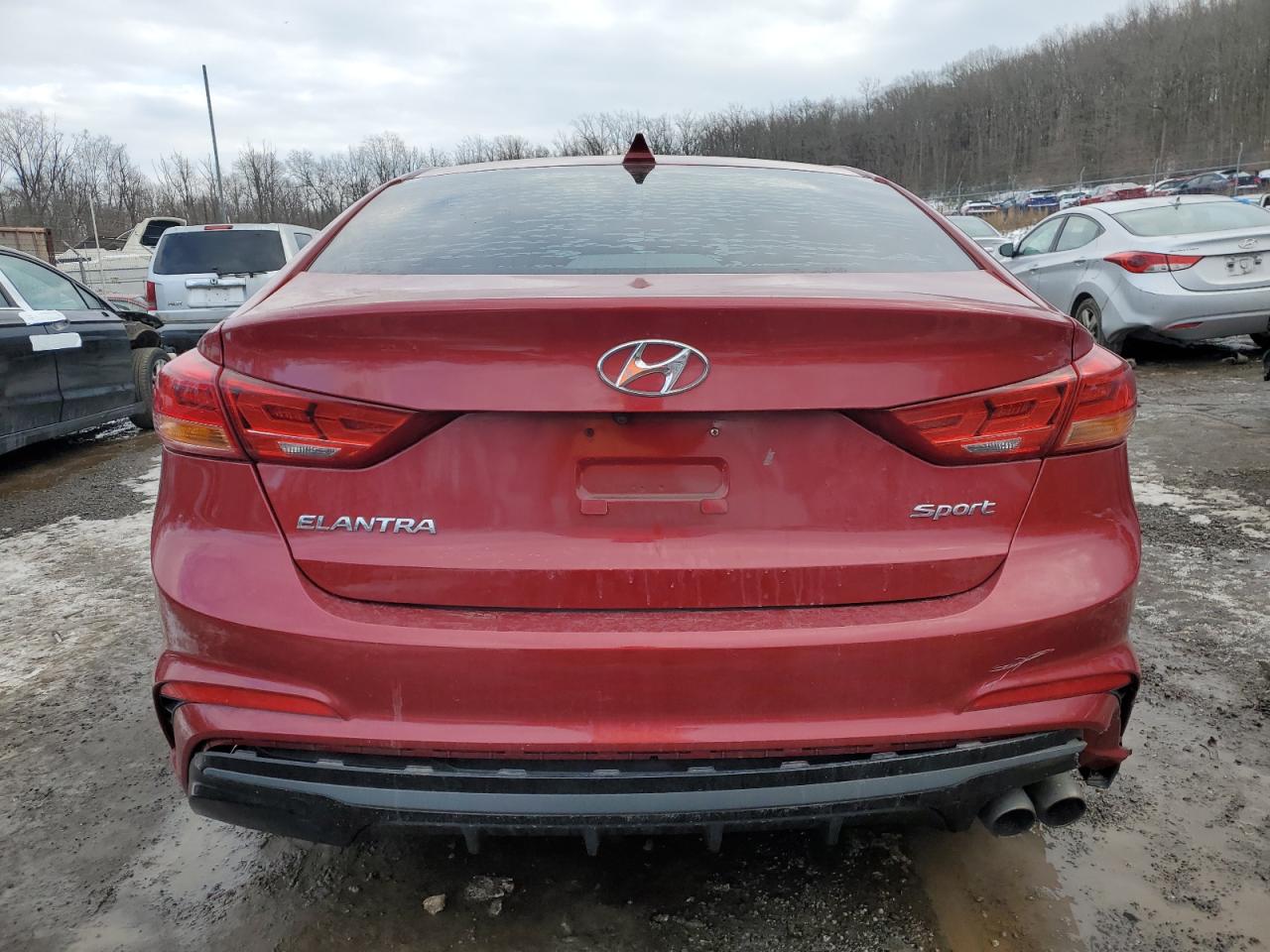 2017 Hyundai Elantra - Image 6