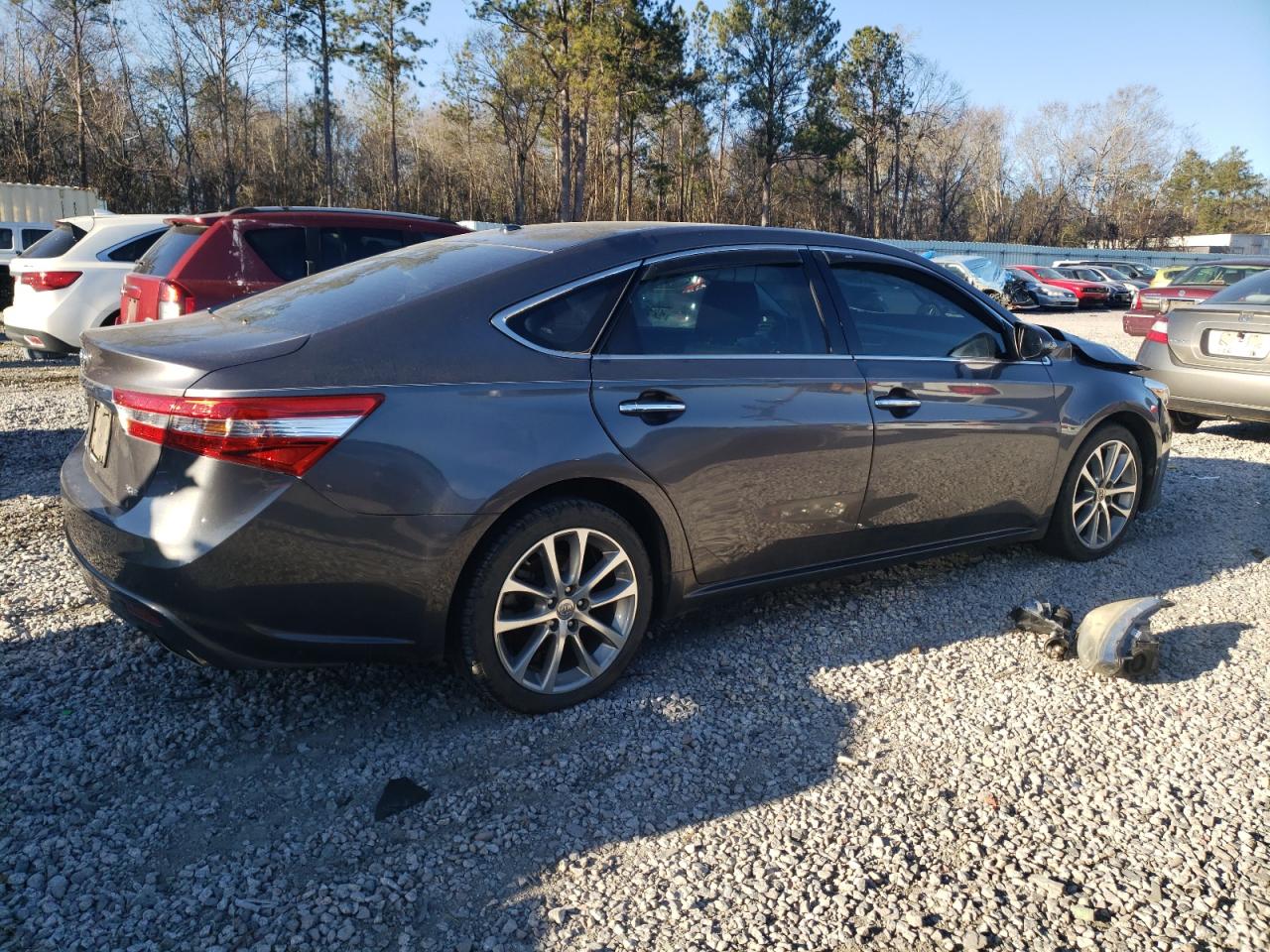 2014 Toyota Avalon - Image 3