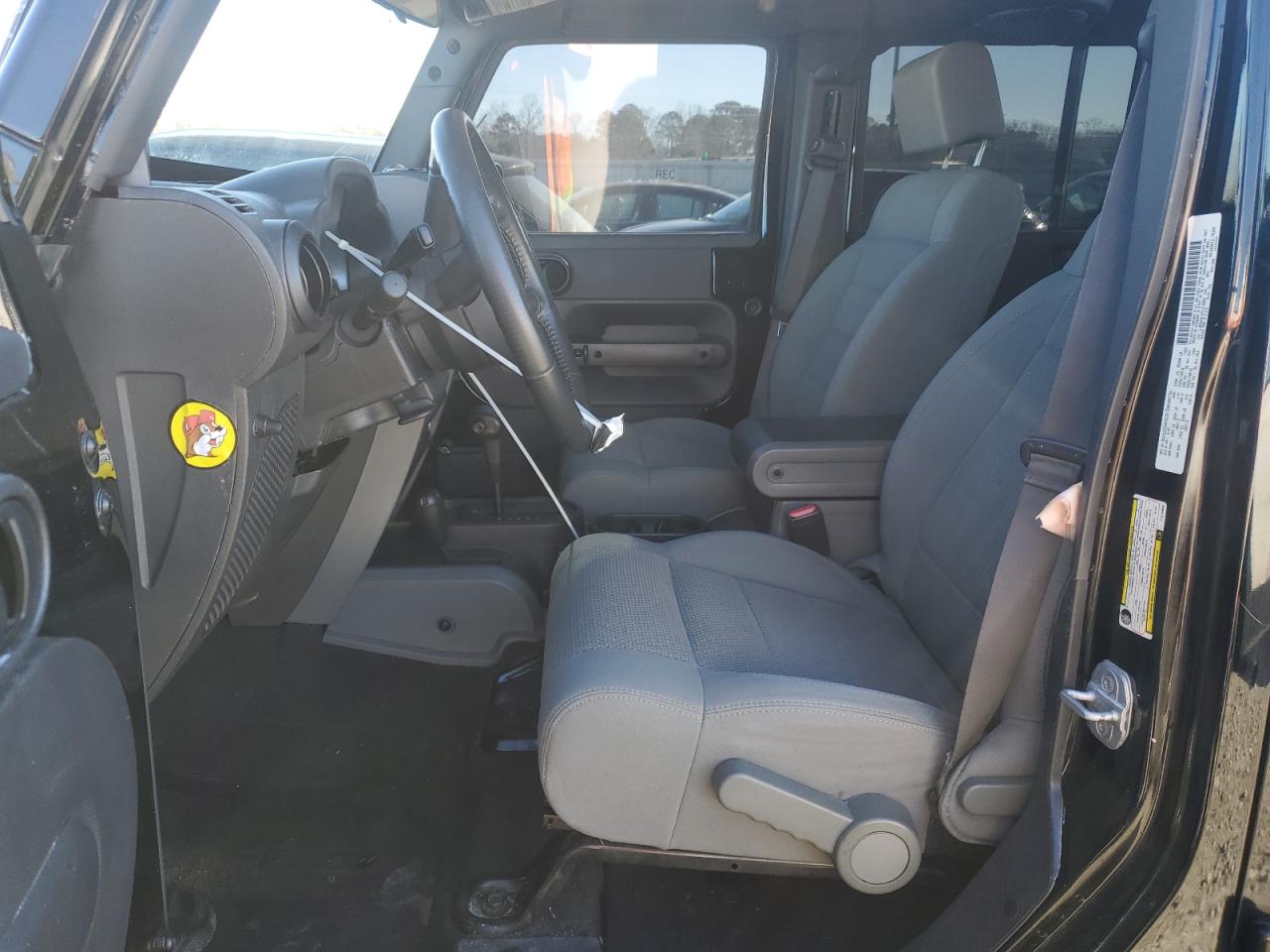 2007 Jeep Wrangler Sahara VIN: 1J8GA591X7L210904 Lot: 60802115