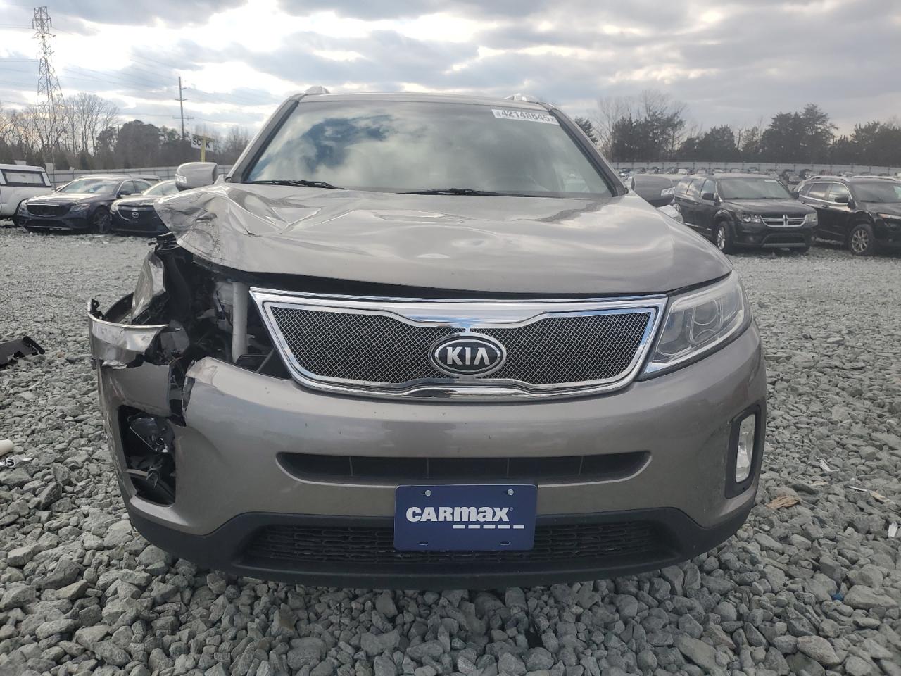 2014 Kia Sorento - Image 5