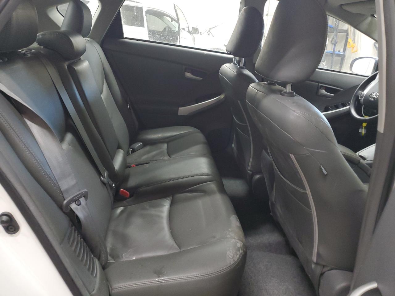 2011 Toyota Prius - Image 11