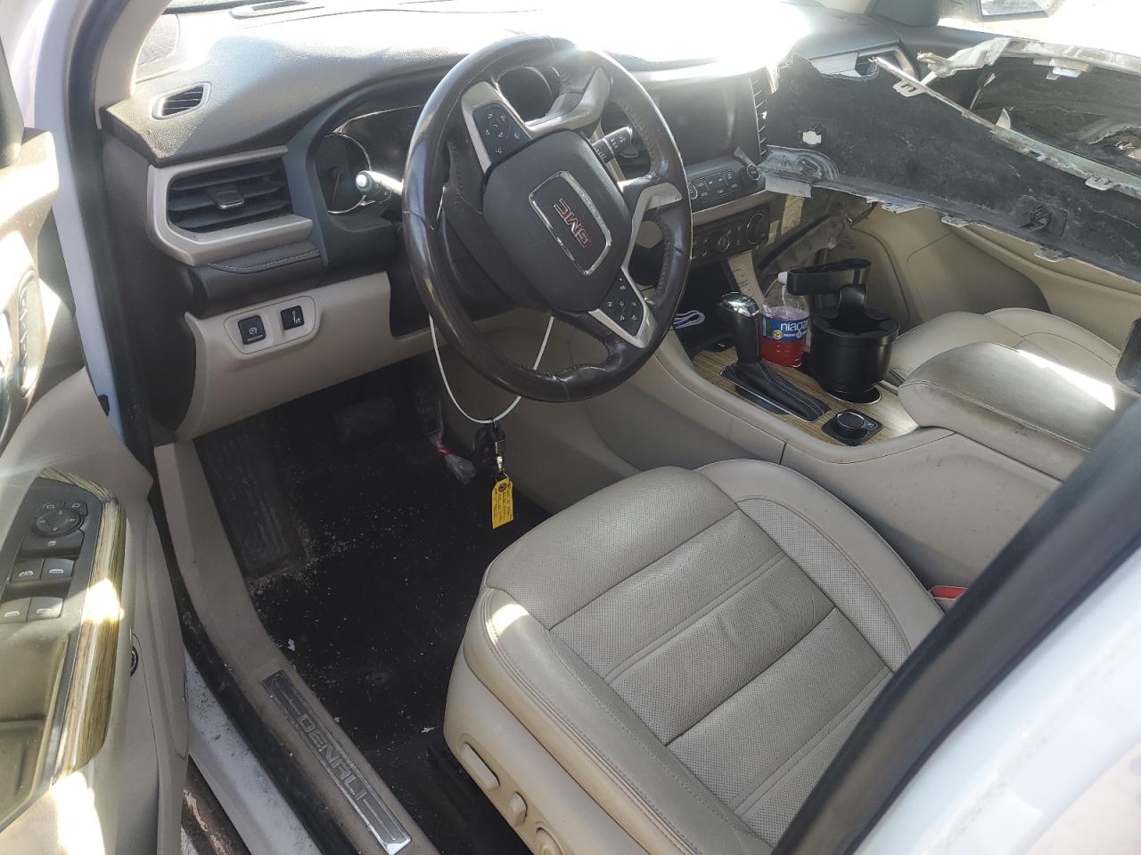 2018 GMC Acadia - Image 8