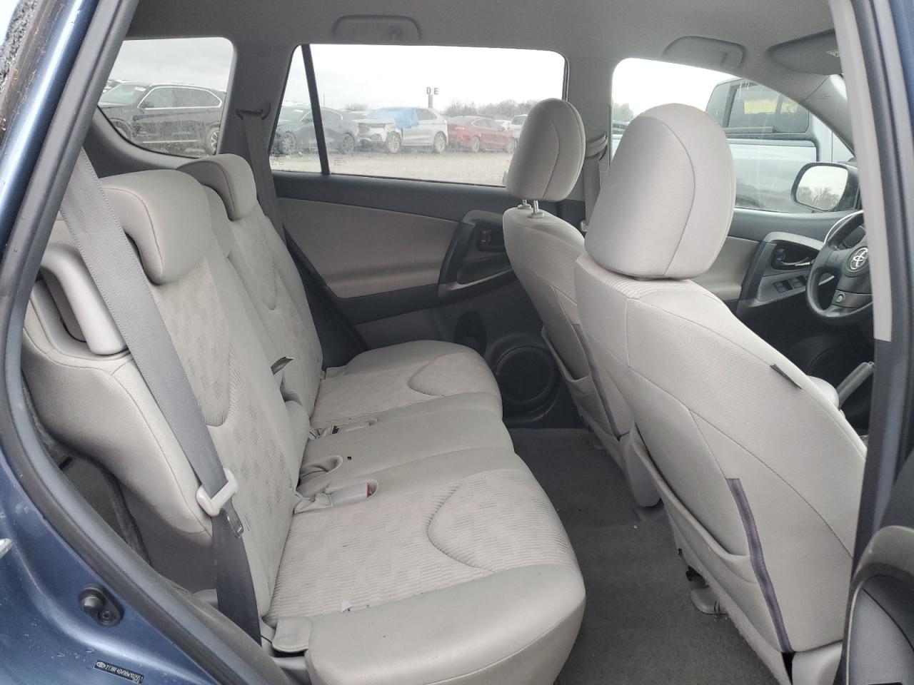 2011 Toyota RAV 4 - Image 11