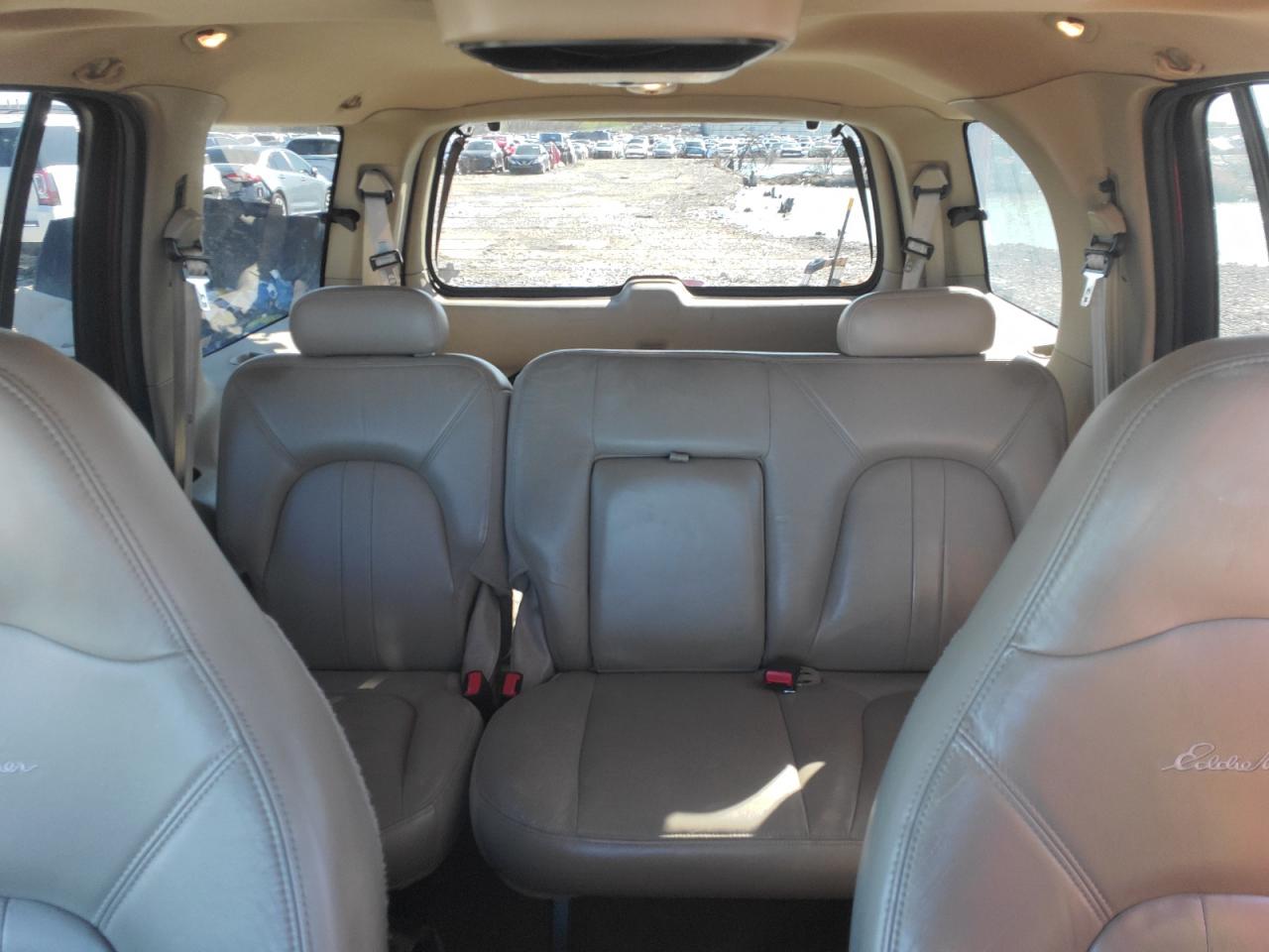 2001 Ford Expedition - Image 10