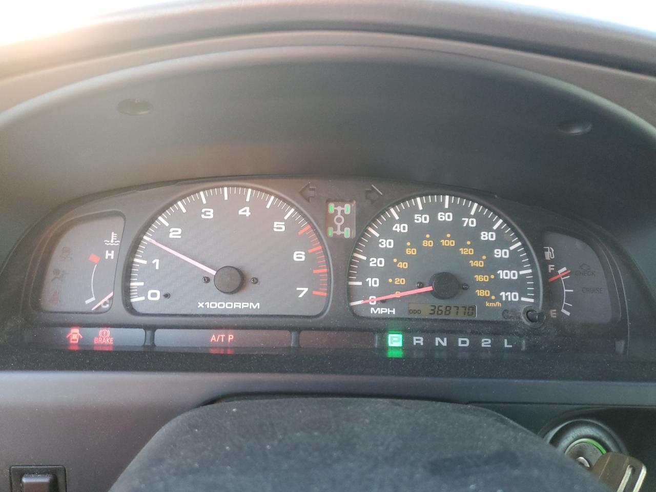 2001 Toyota 4Runner - Image 9