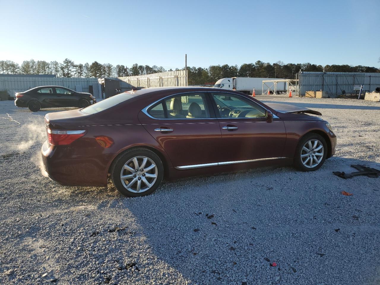 2007 Lexus LS - Image 3