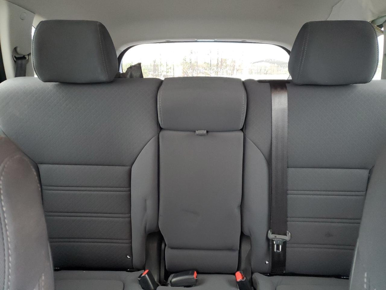 2017 Kia Sorento - Image 10