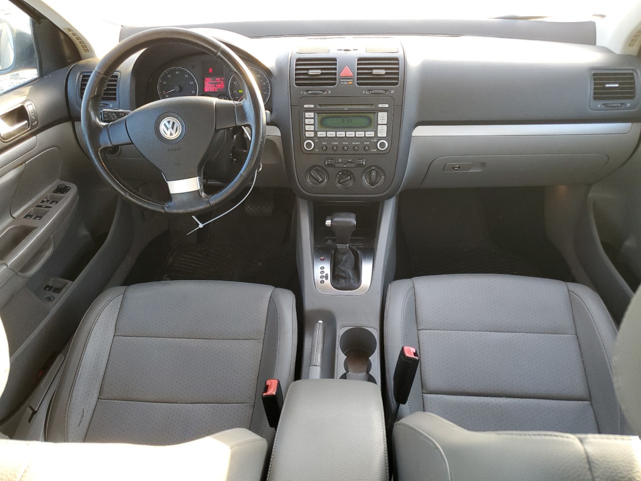 2009 Volkswagen Jetta - Image 8