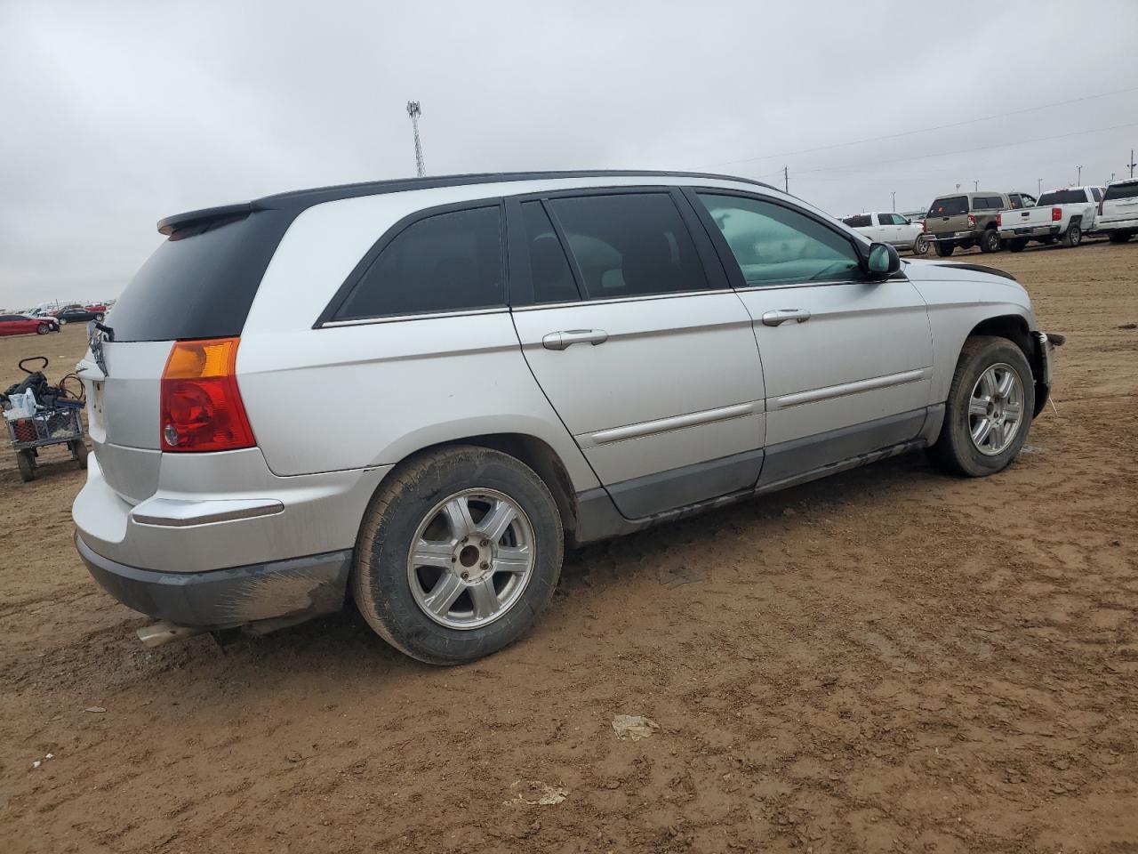 2005 Chrysler Pacifica - Image 3