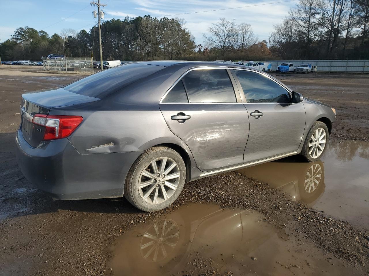 2014 Toyota Camry - Image 3
