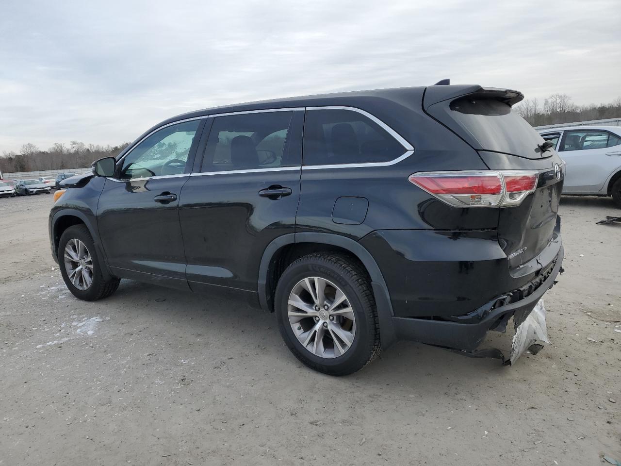 2014 Toyota Highlander - Image 2