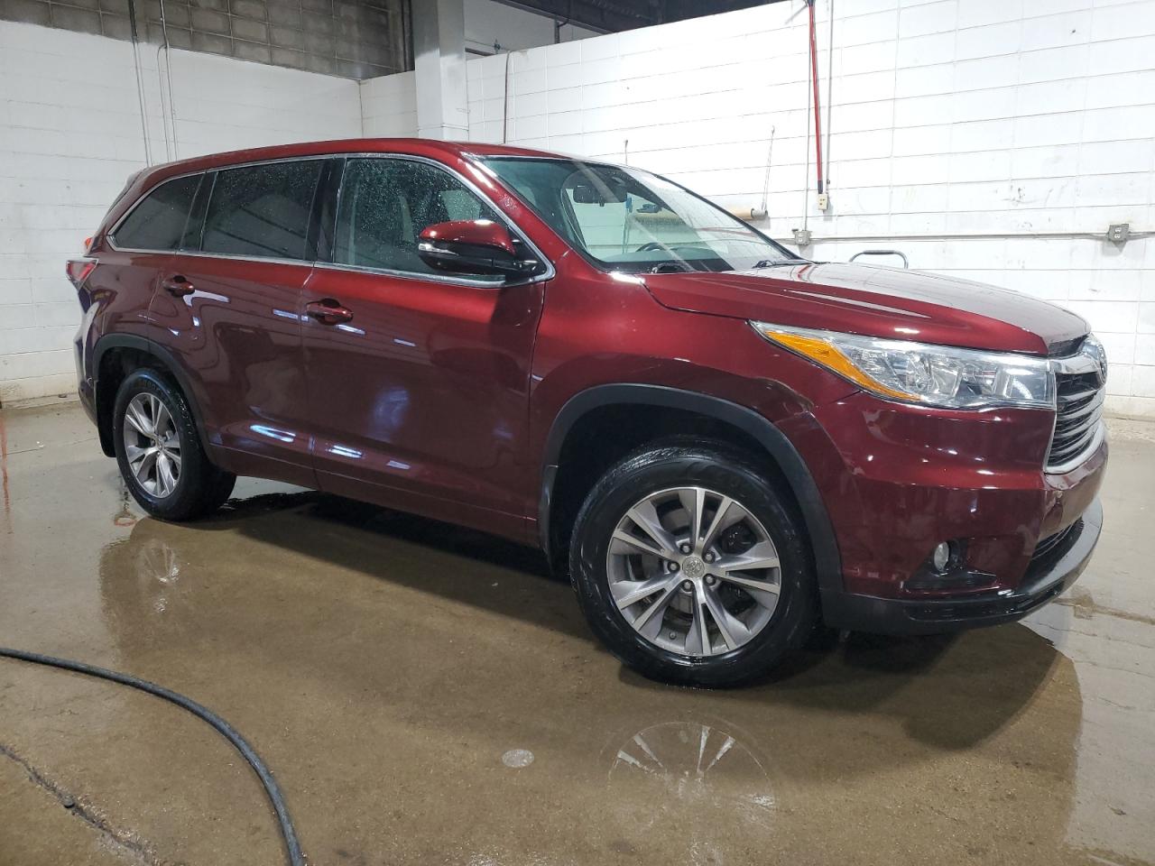 2015 Toyota Highlander - Image 4