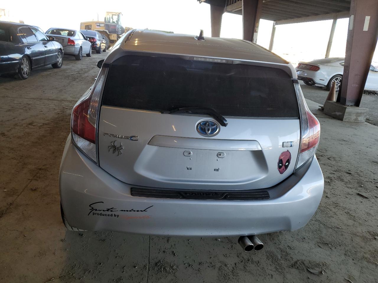 2015 Toyota Prius - Image 6