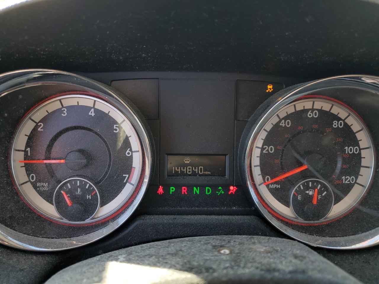 2015 Dodge Caravan - Image 9