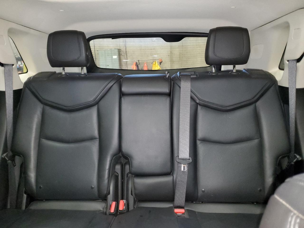 2017 Cadillac XT5 - Image 10