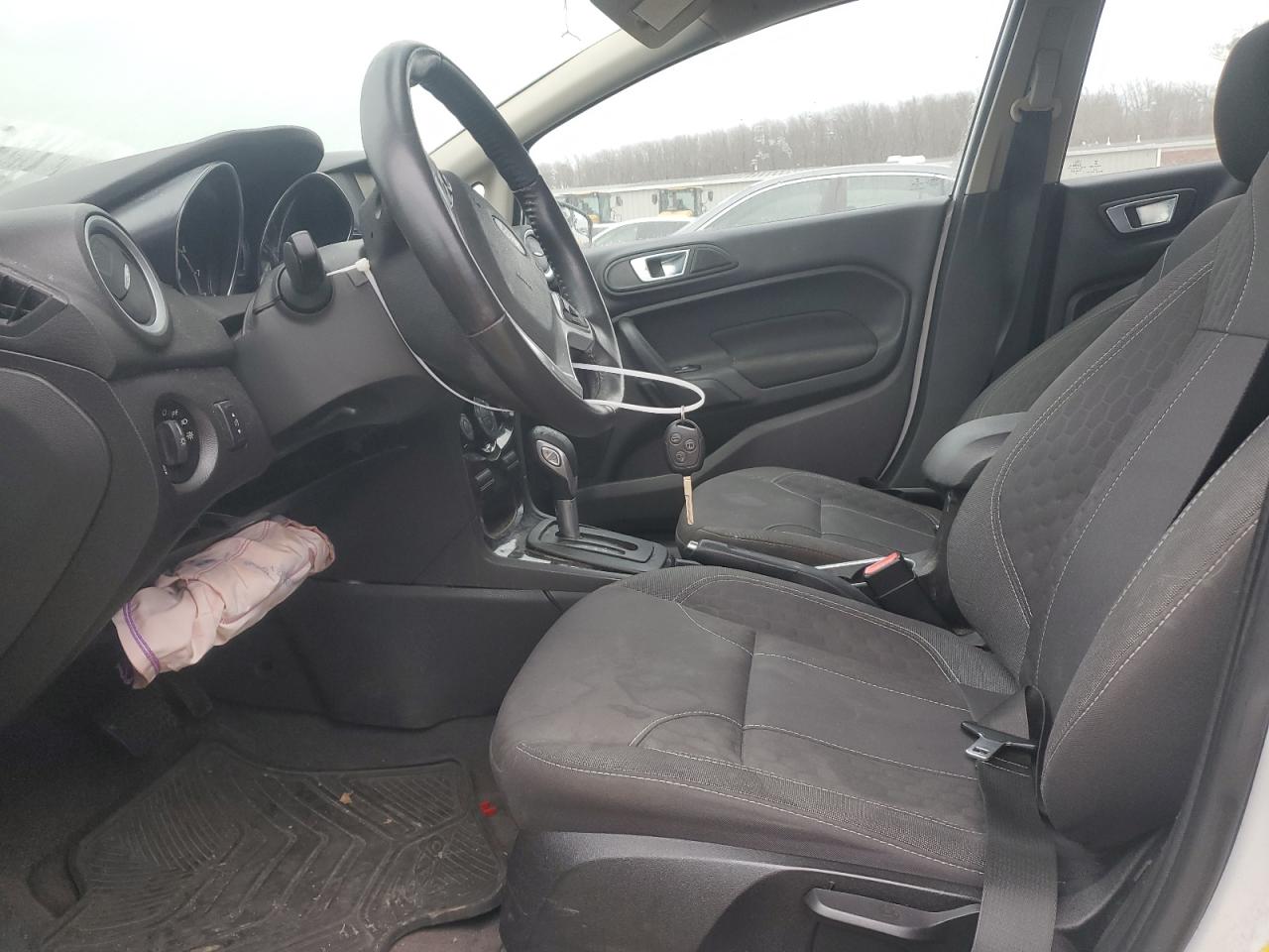 2014 Ford Fiesta - Image 7