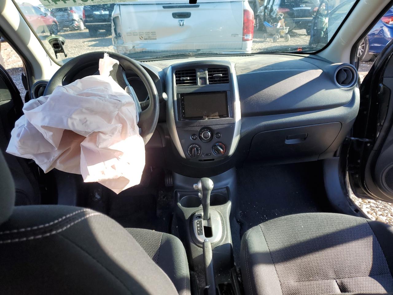 2015 Nissan Versa - Image 8