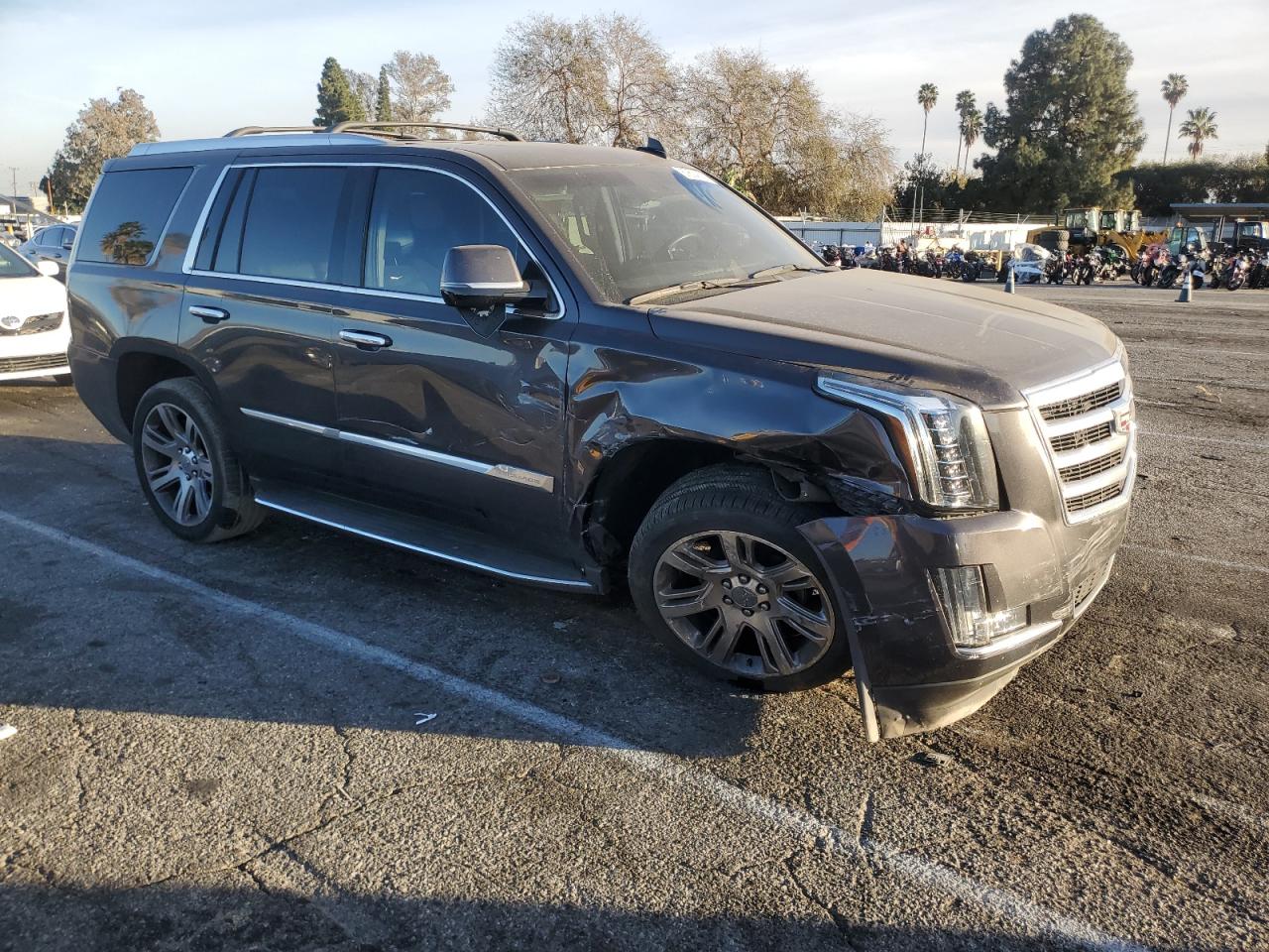 2017 Cadillac Escalade - Image 4