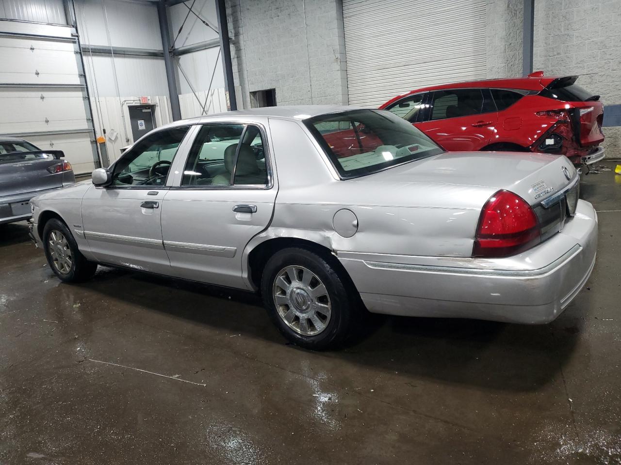 2006 Mercury Grand Marquis - Image 2