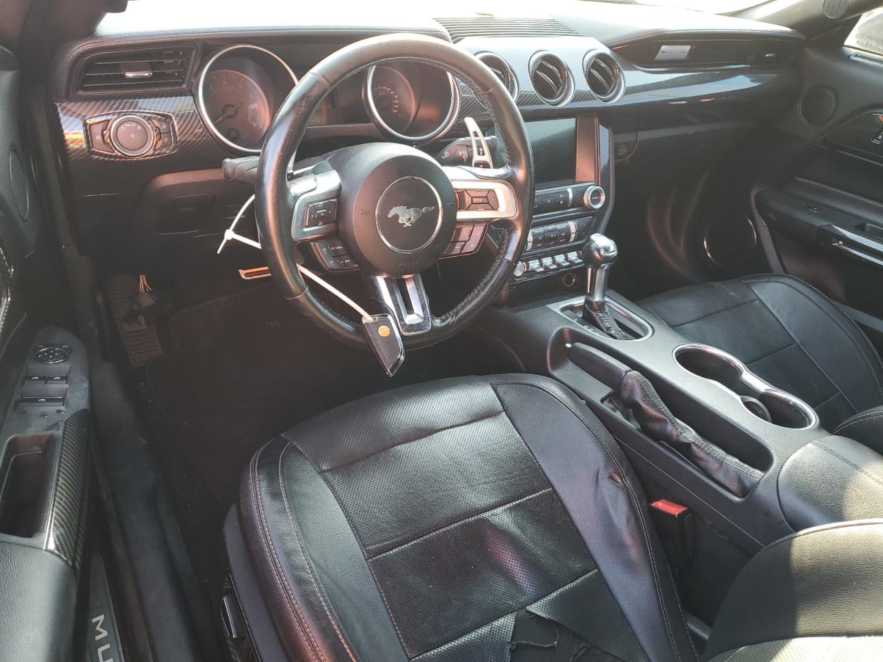 2019 Ford Mustang - Image 8