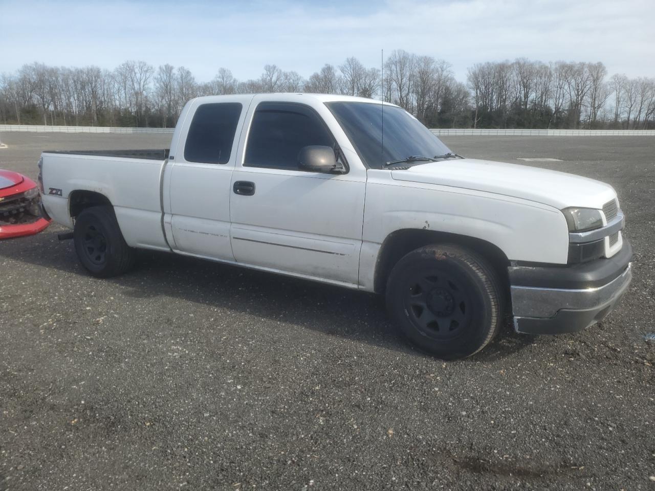 2004 Chevrolet Silverado - Image 4