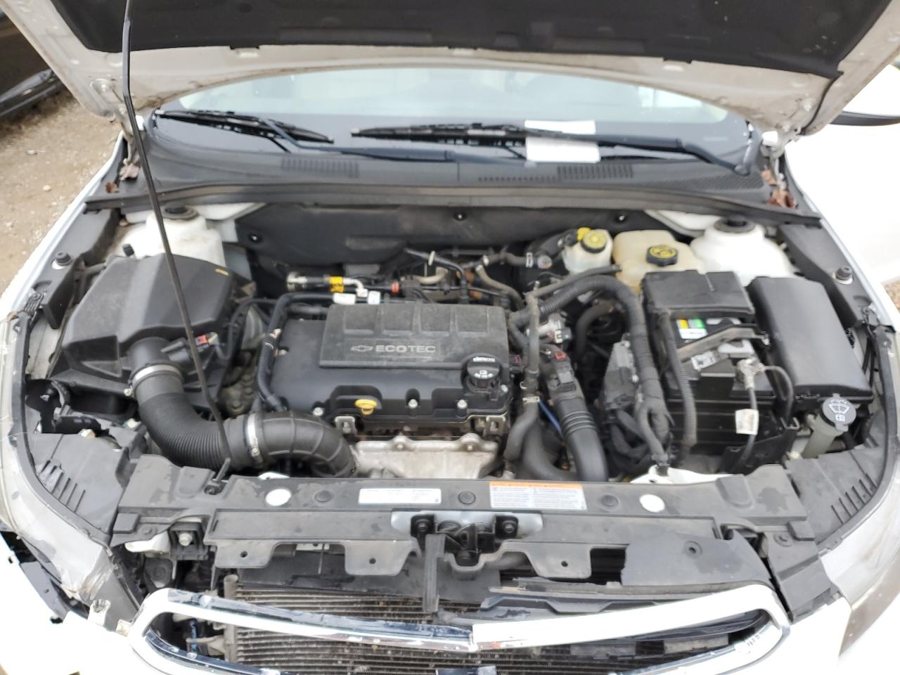 2015 Chevrolet Cruze - Image 11