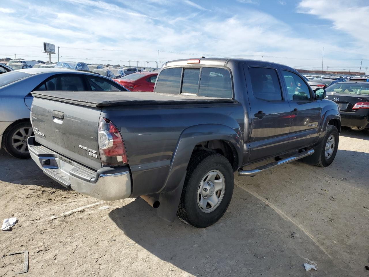 2011 Toyota Tacoma - Image 3