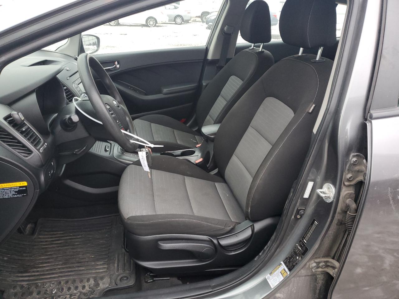 2016 Kia Forte - Image 7