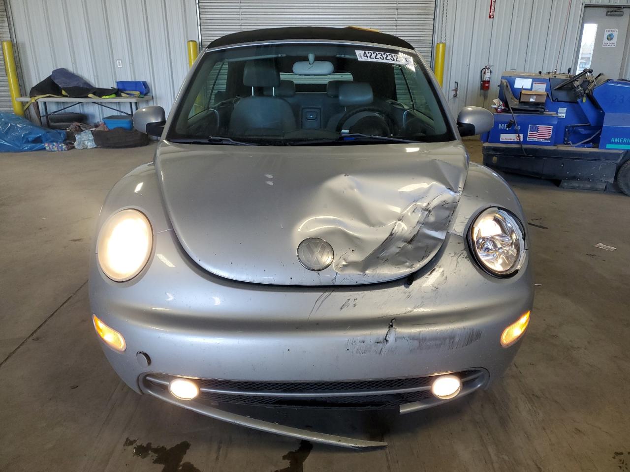 2004 Volkswagen Beetle - Image 5