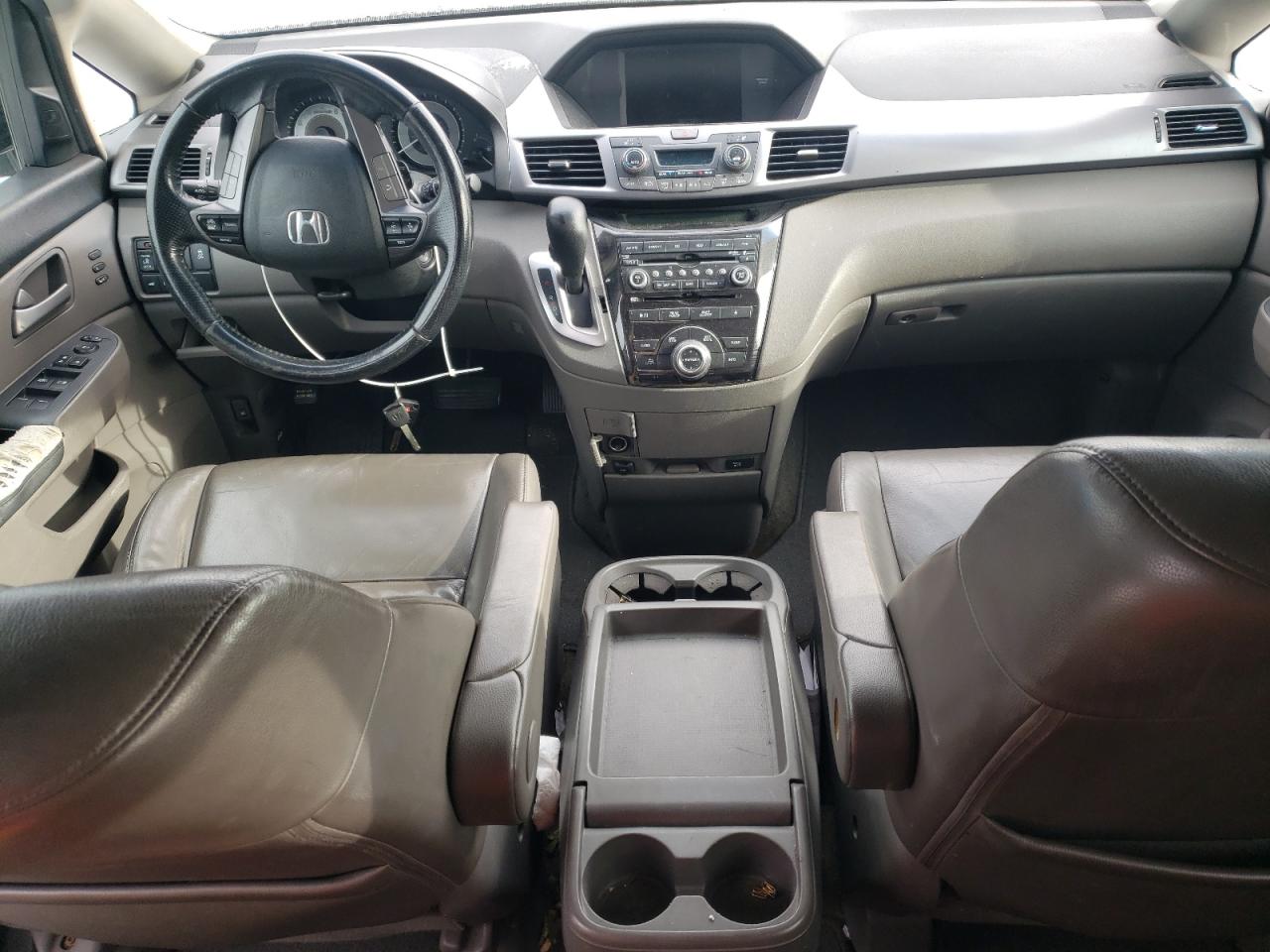2012 Honda Odyssey - Image 8