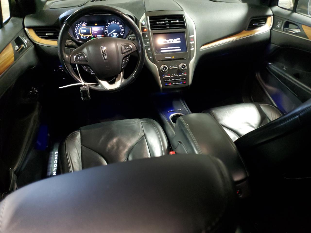 2015 Lincoln MKZ - Image 8