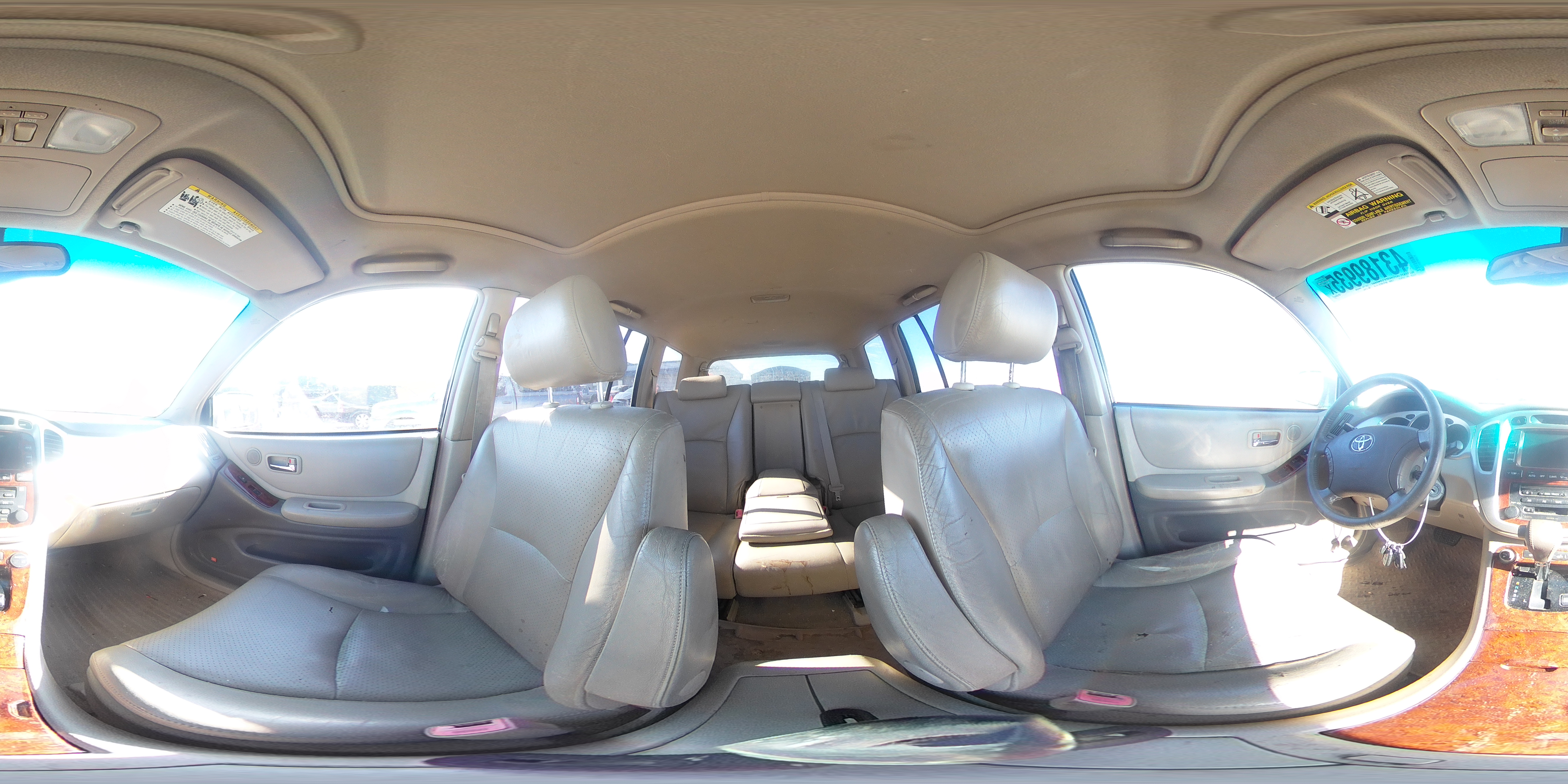 2005 Toyota Highlander - Image 12