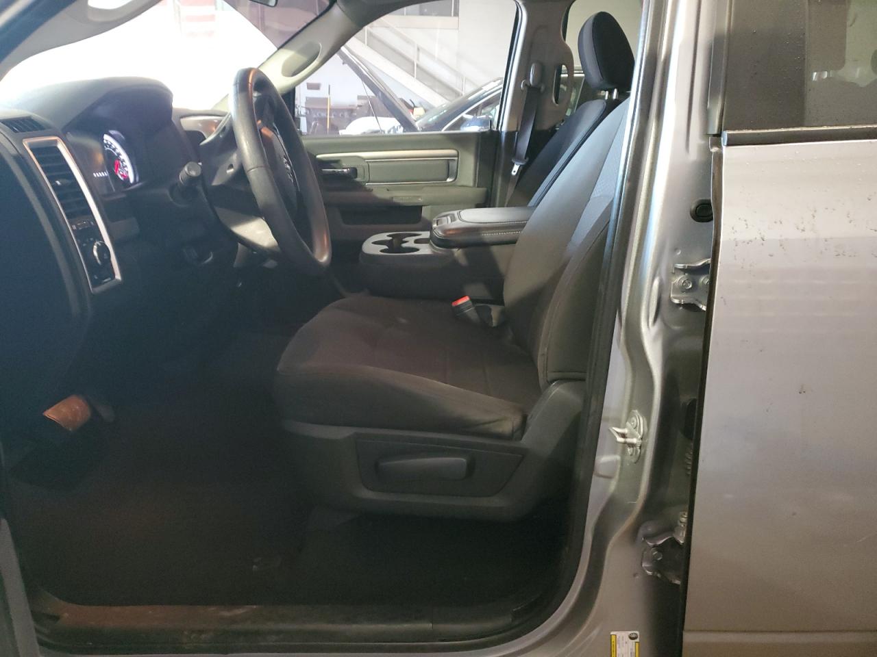 2020 RAM 1500 - Image 7