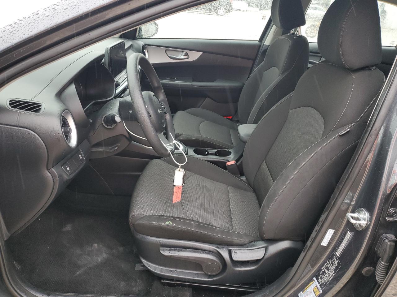 2024 Kia Forte - Image 7