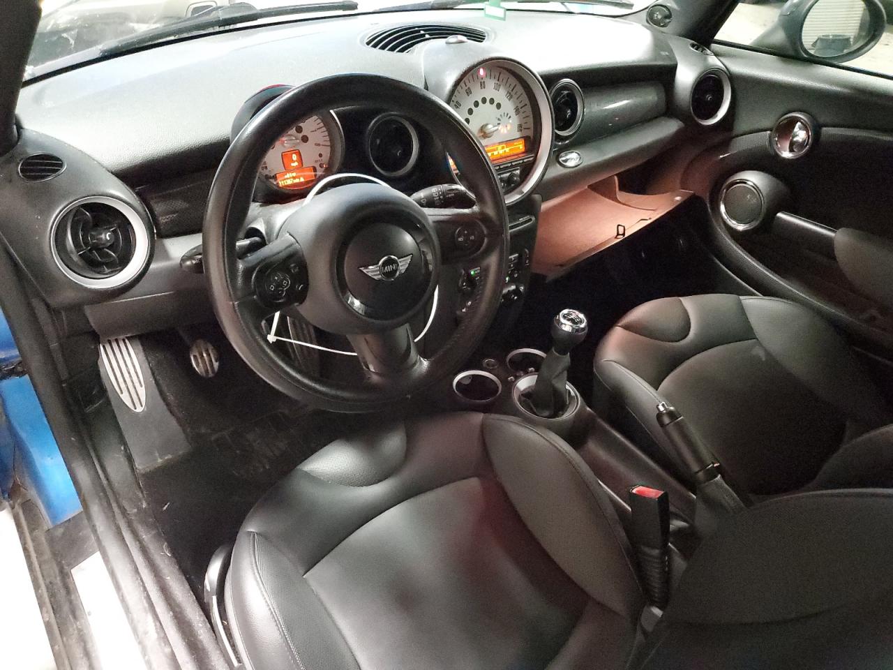 2011 MINI Cooper - Image 8