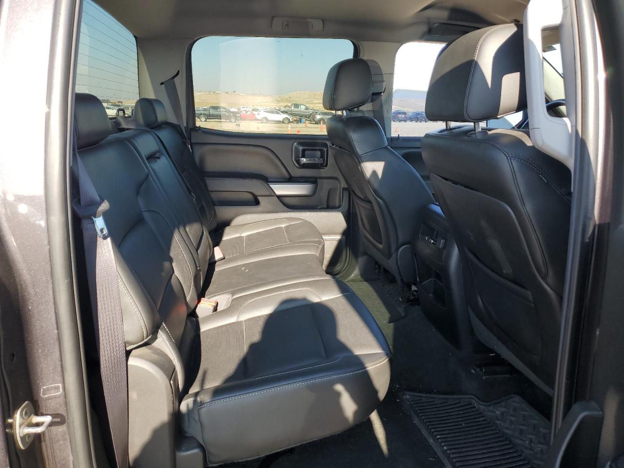 2014 Chevrolet Silverado - Image 10