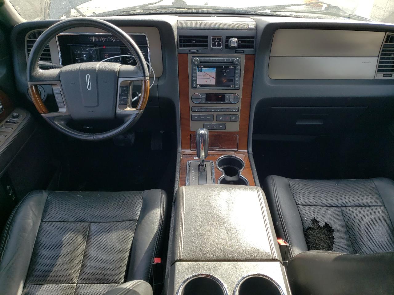 2012 Lincoln Navigator - Image 8