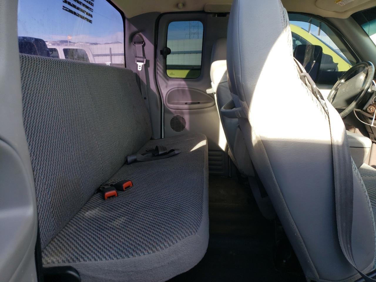 2001 Dodge RAM - Image 10